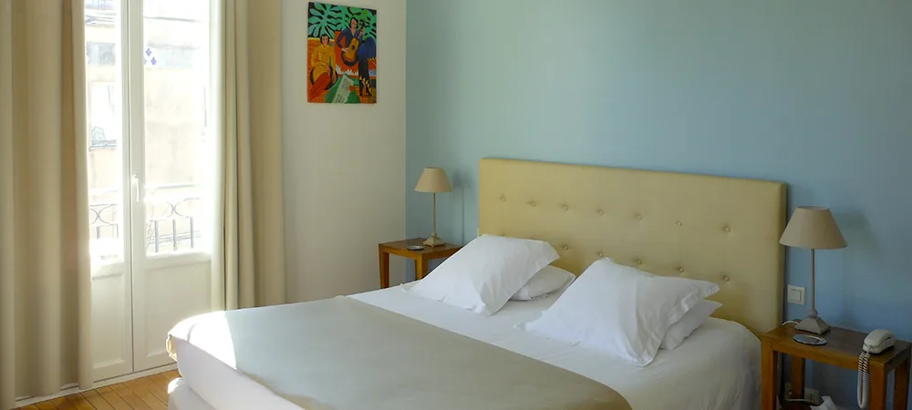 Chambre avec balcon